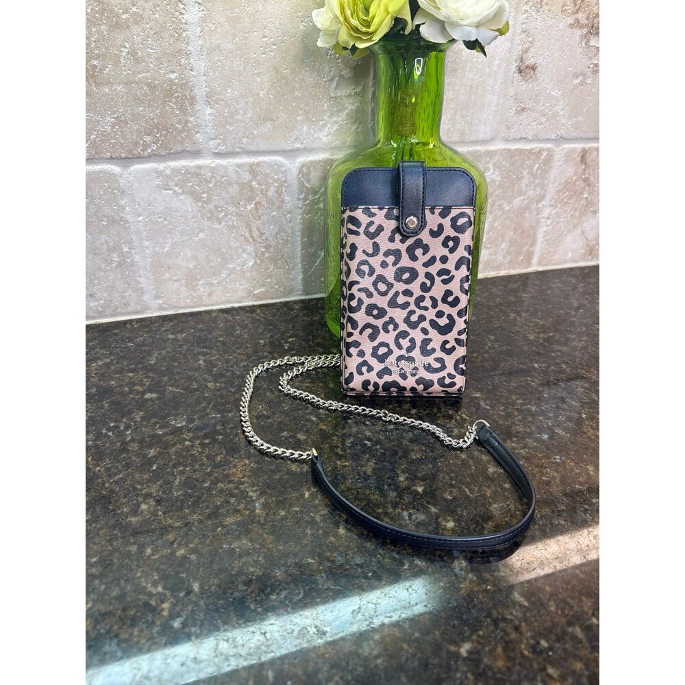 Kate Spade New York Leopard Print Phone Crossbody Wallet Purse Chain Strap NWOT